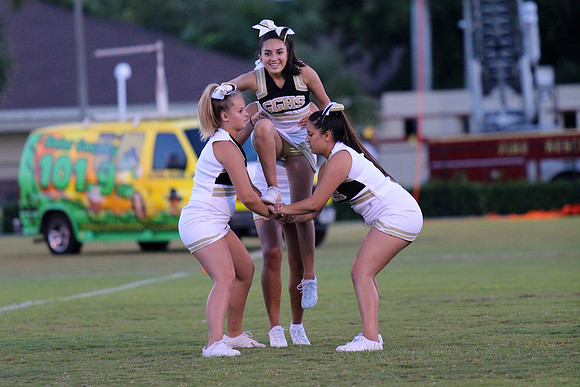GGHS cheerleaders