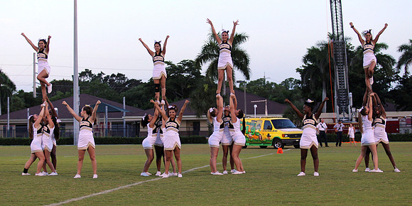 GGHS cheerleaders